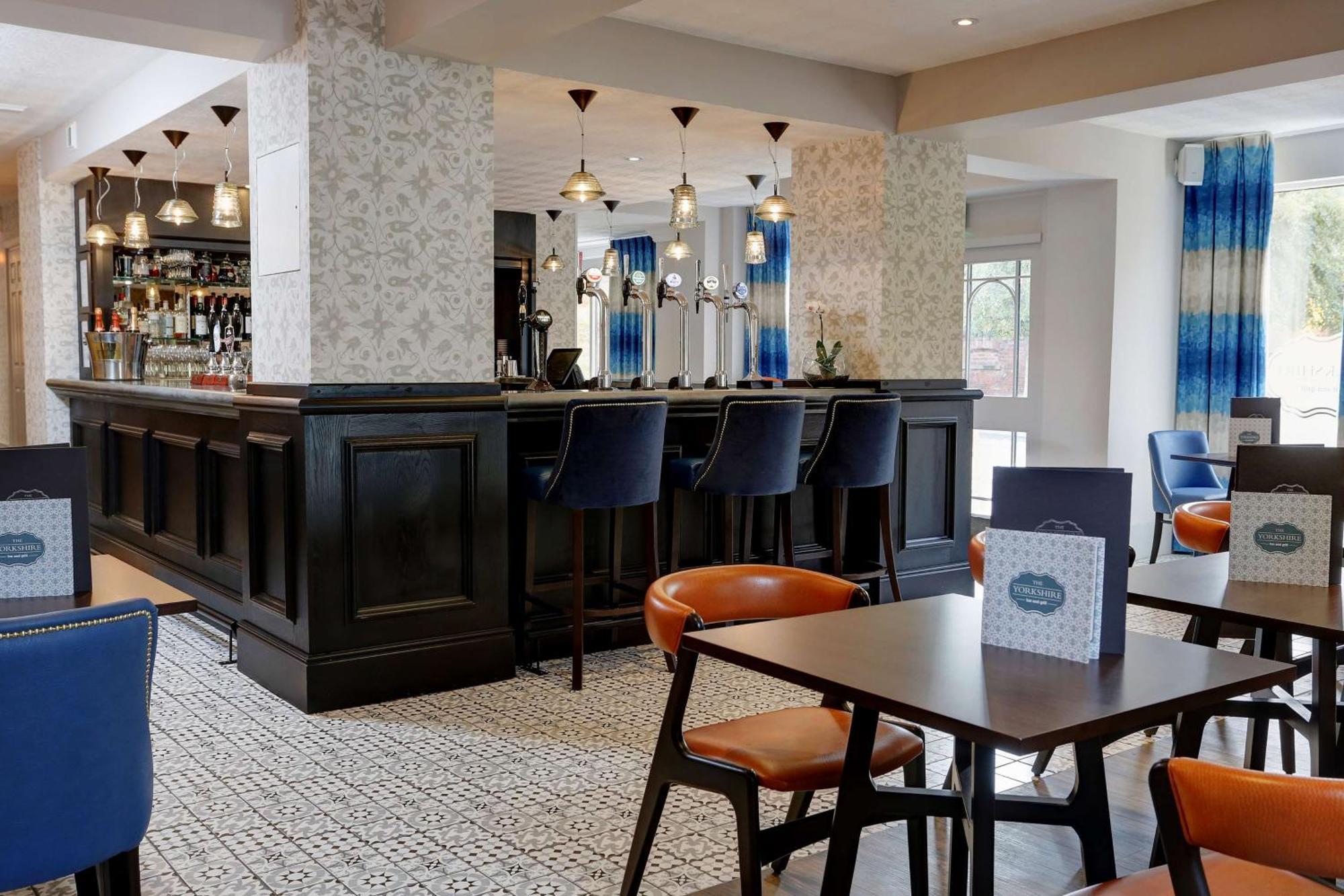 Doubletree By Hilton York Hotel Ngoại thất bức ảnh
